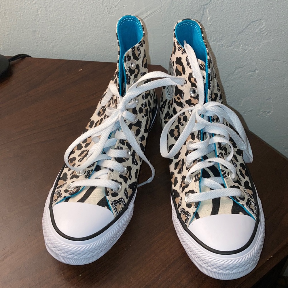 NWOT leopard print high top converse